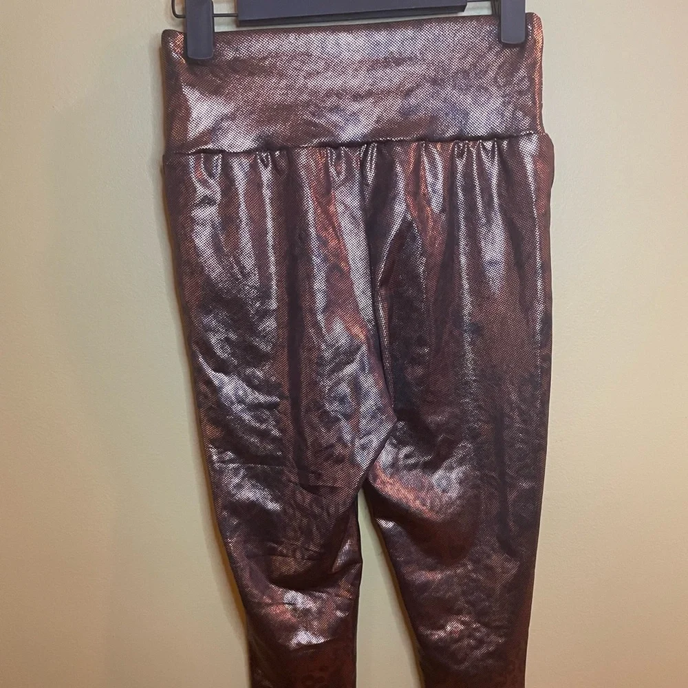 Wild Fable Metallic Animal Print High Rise Leggings- S - Picture 5 of 8